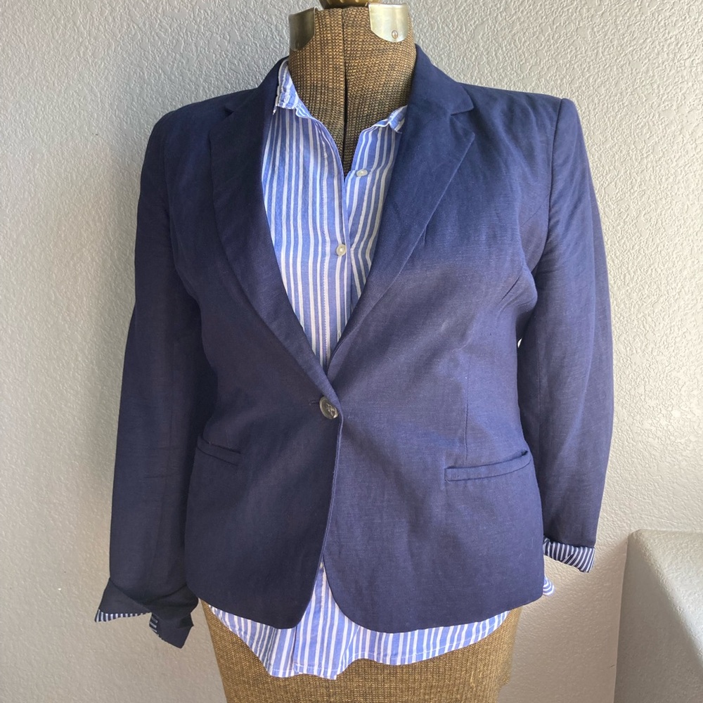 Navy linen blazer